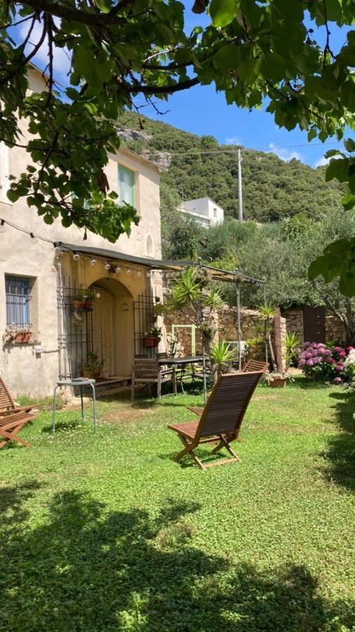 Casa Olivia Lacrema Finale Ligure Eksteriør bilde